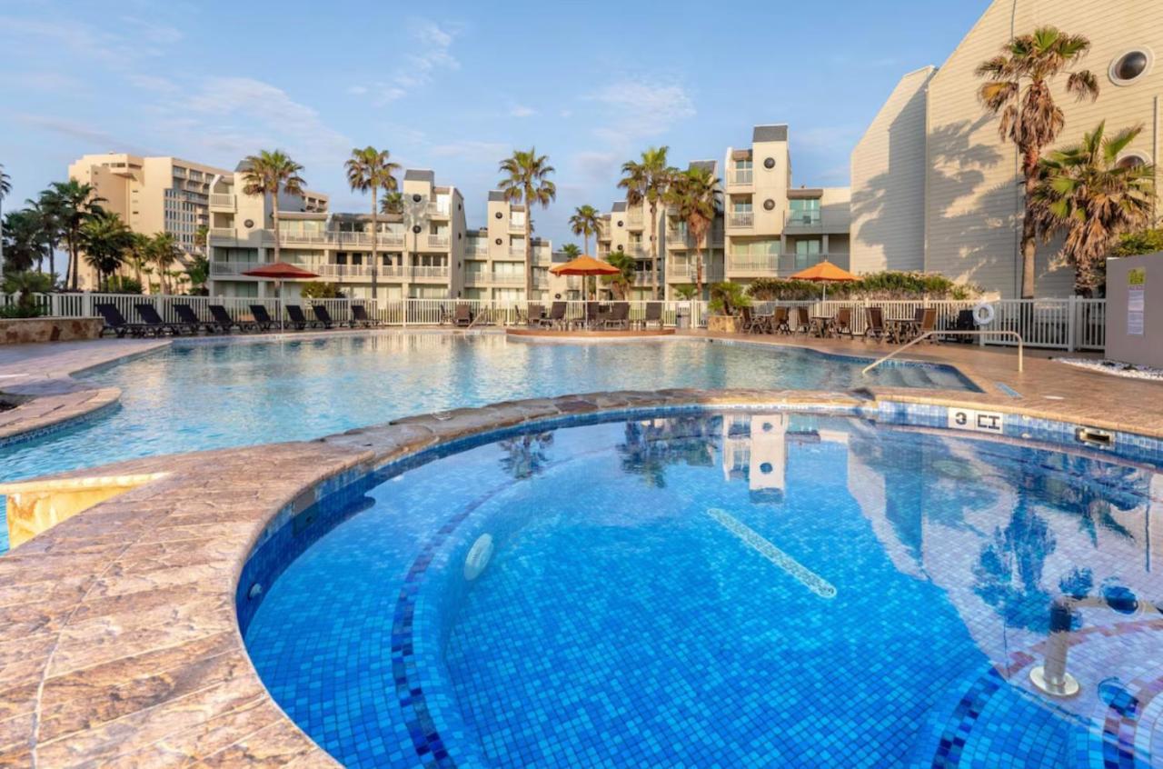サウス・パドリー・アイランドOcean Breeze Retreat 2Bed 2Bath, Heated Pool!アパートメント エクステリア 写真